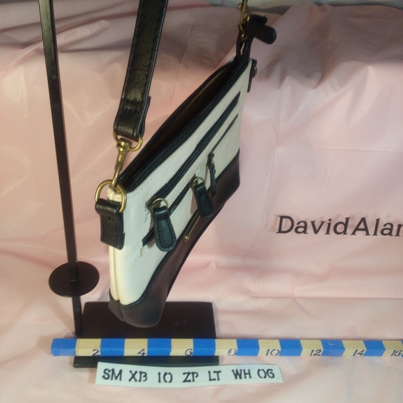 STONE MOUNTAIN Blue&White Talia Low Volume Cross Body § - Picture 6 of 9